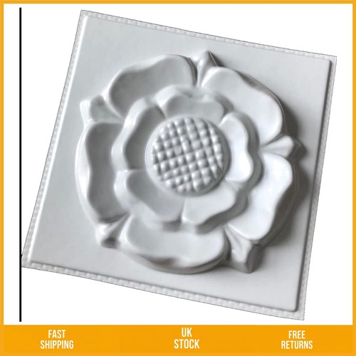 Detailed tudor rose - tudor, plaster